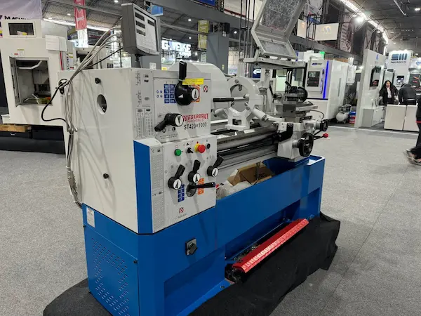 Tipos de máquinas que trabajan con tecnologia CNC