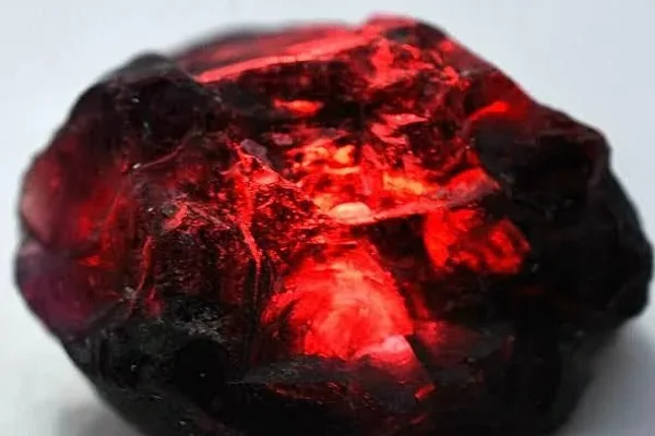 Top 10 minerales más raros del mundo que debes saber